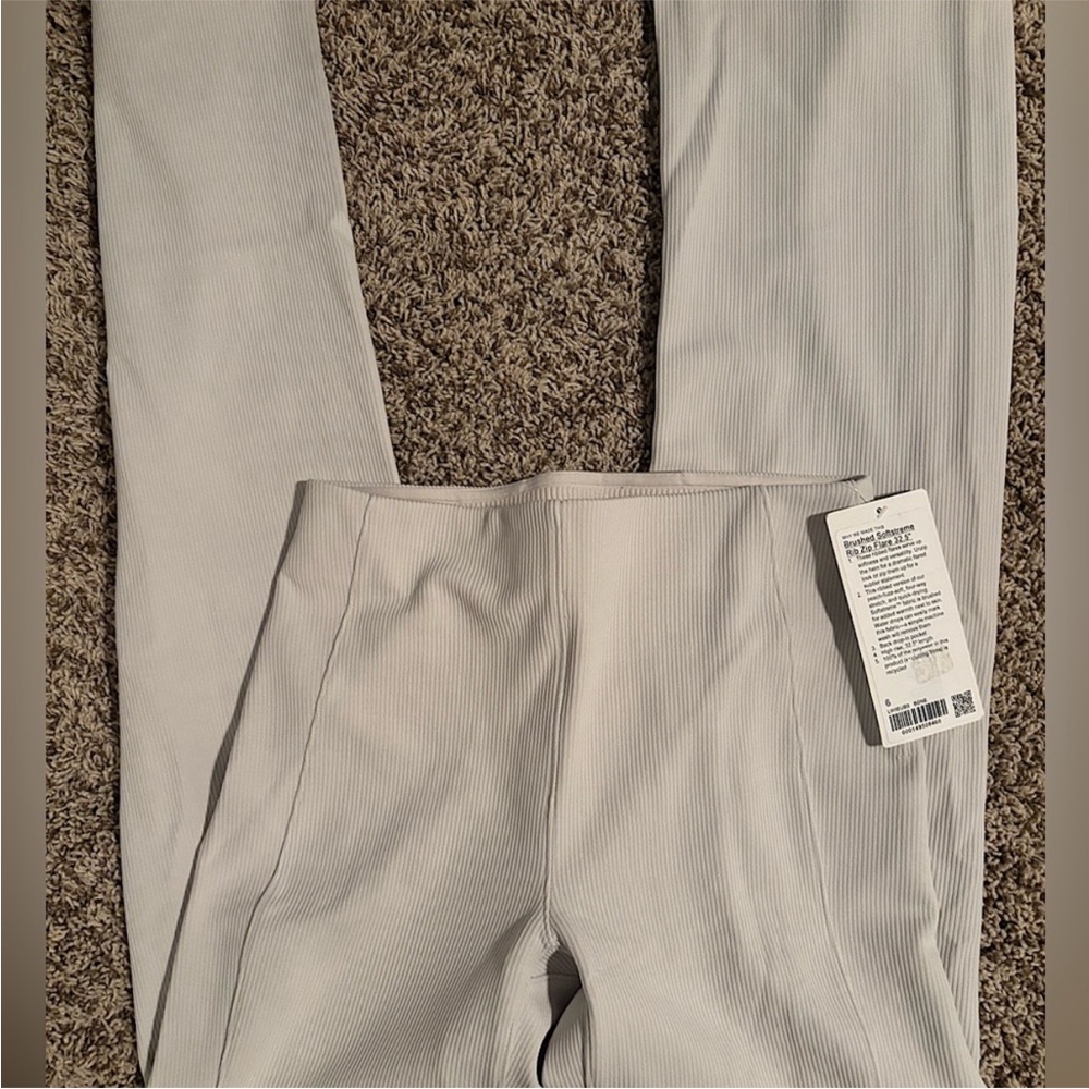 Lululemon Ribbed softstreme pants bone color size 6